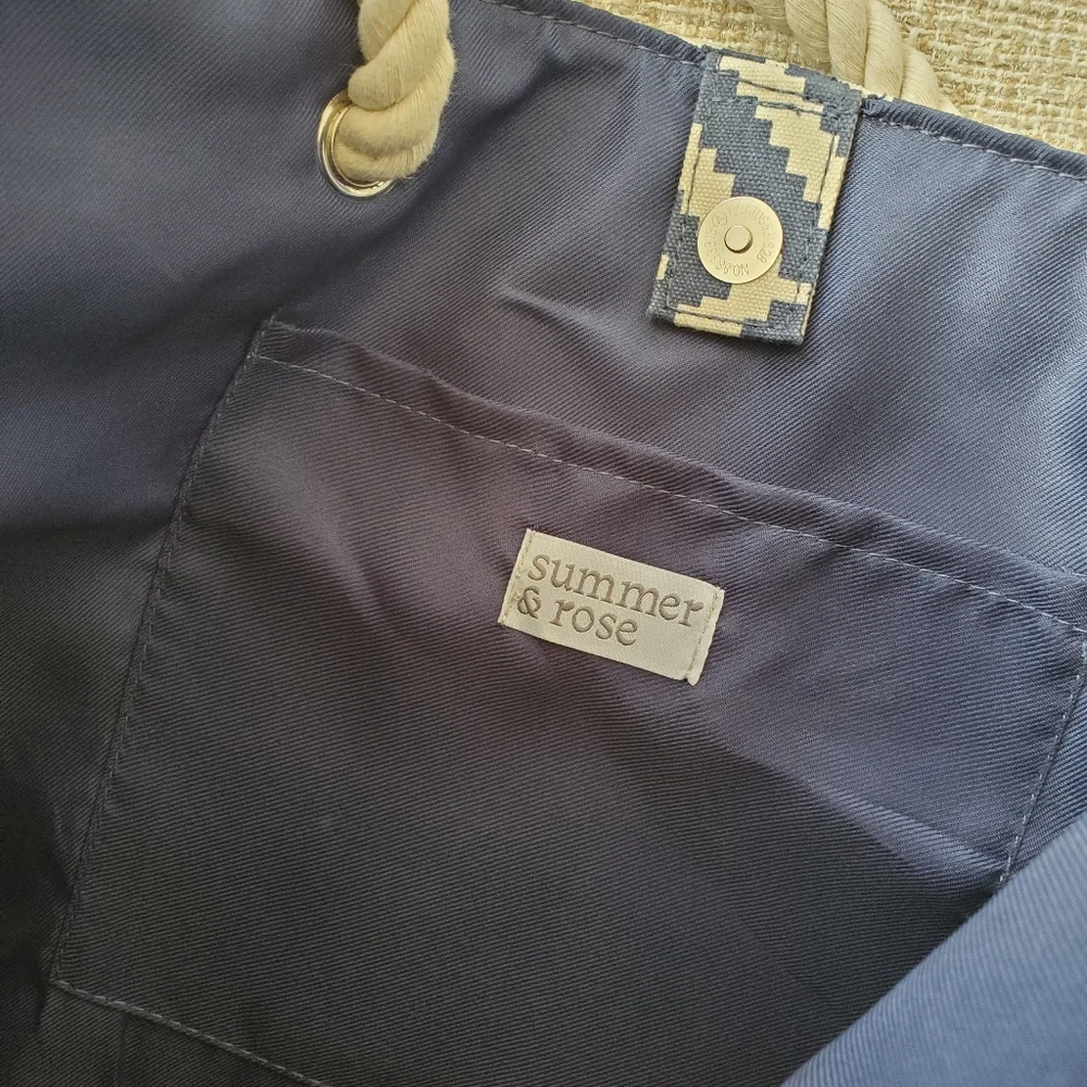 Summer & Rose Rope Handle Tote Bag - Picture 8 of 12